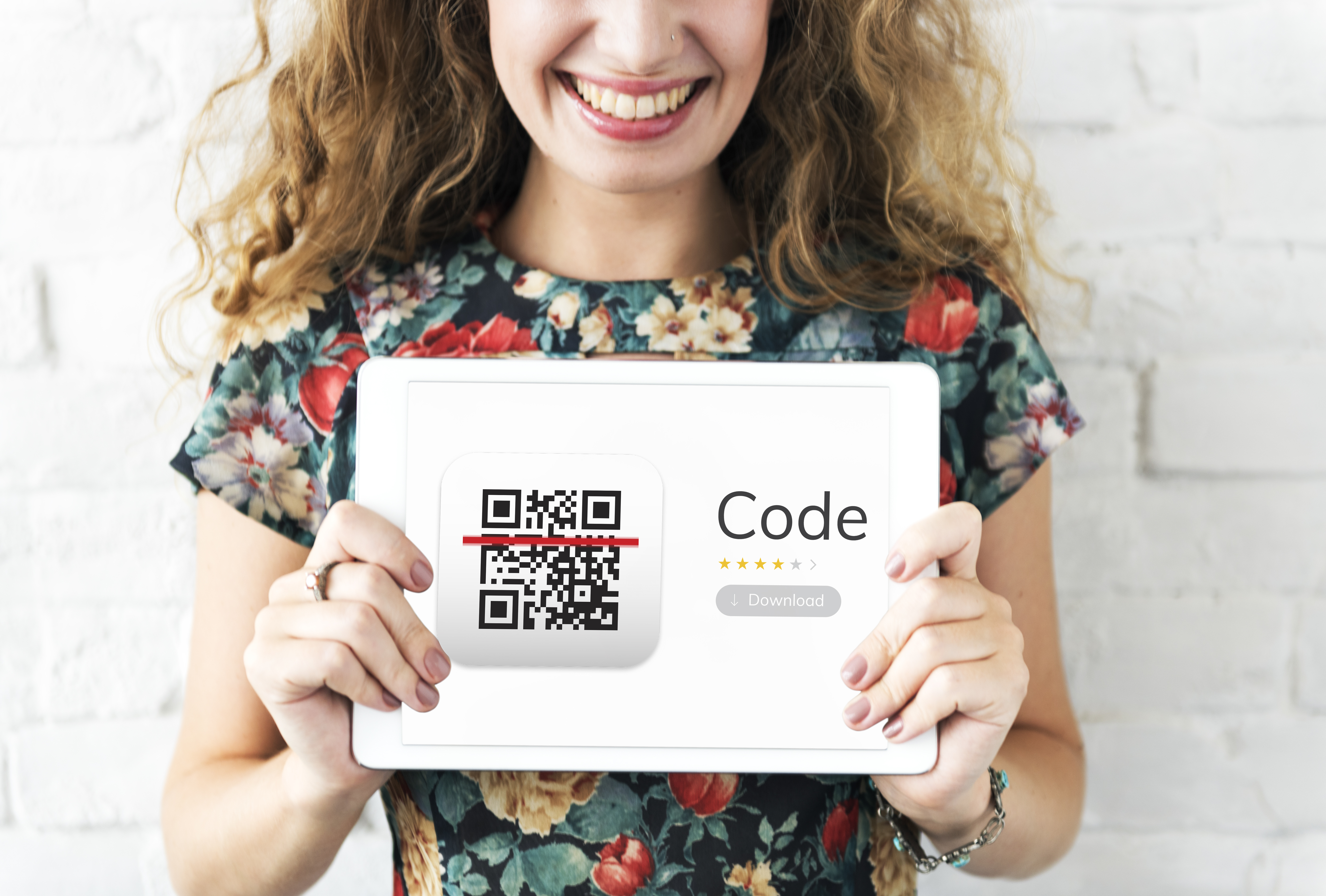 Creative educational QR code tutorial design with approachable visuals for learning and training content